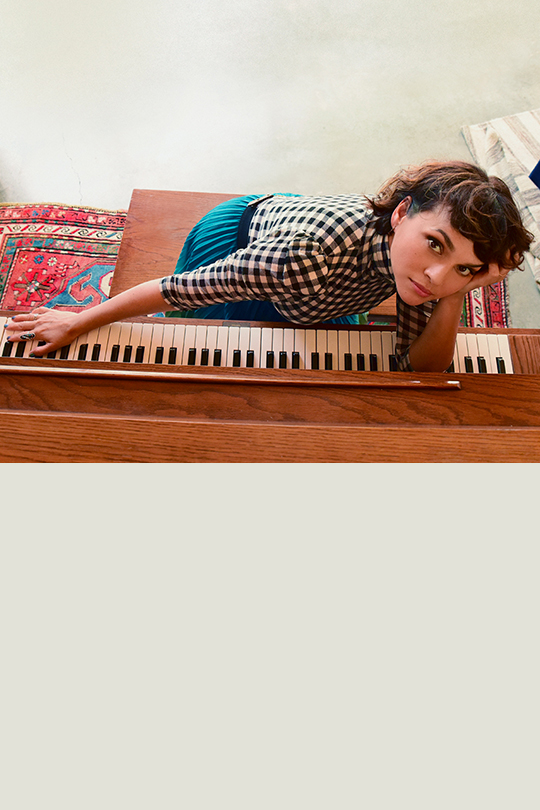NORAH JONES